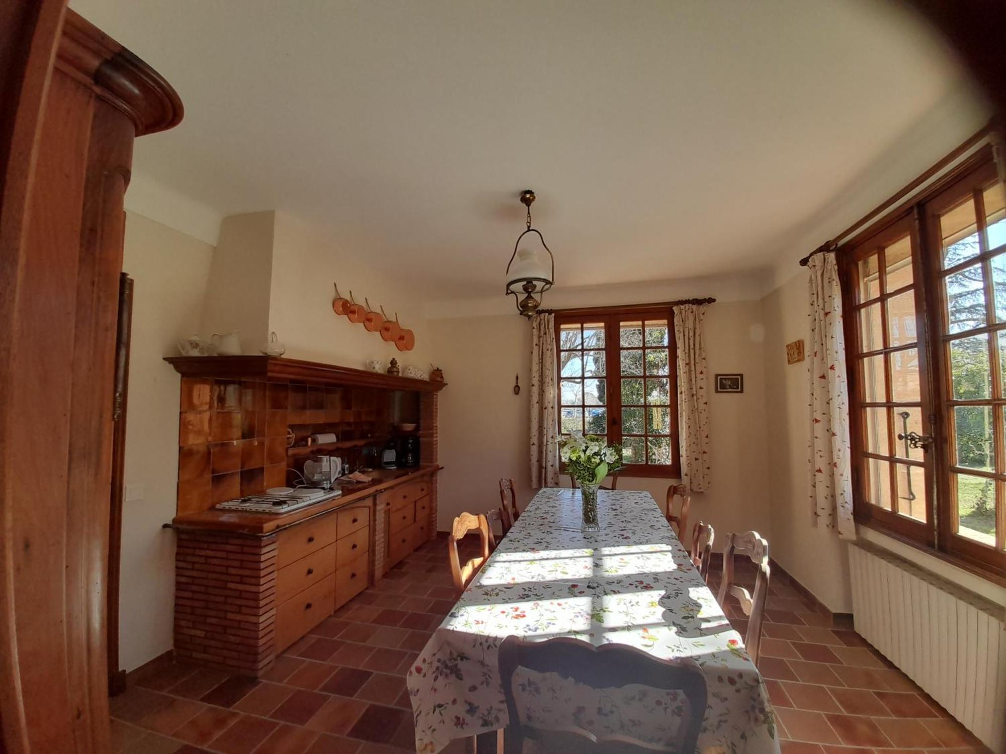 Maison Provencale Chaleureuse Avec Piscine Mouries